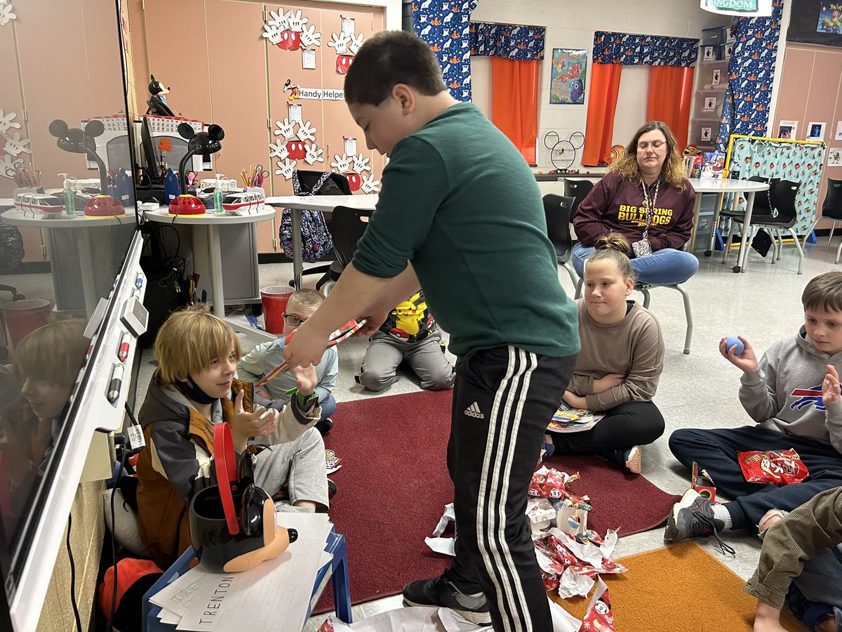 Stephanie Weller tweet media