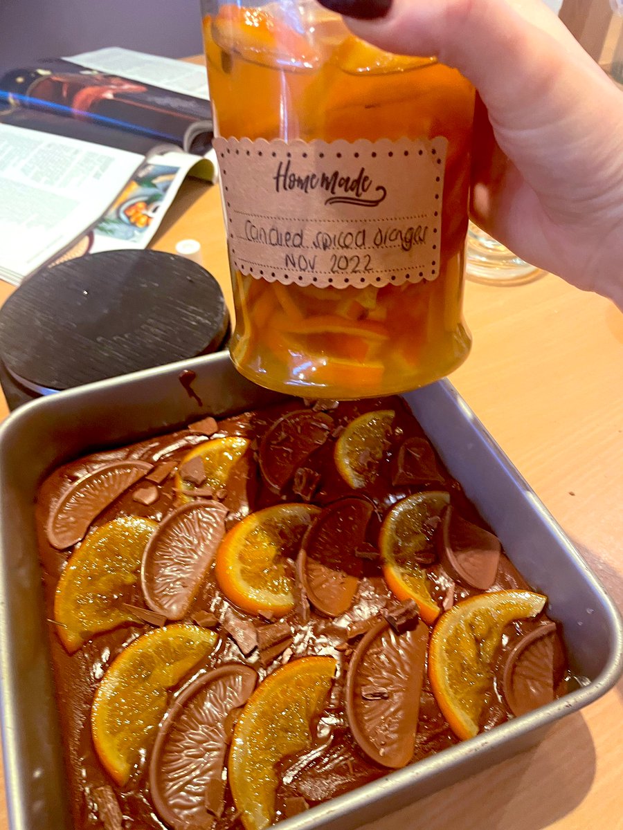 JessicaJAW1903's tweet photo. Tuesday evening making chocolate orange fudge with my spiced candied orange slices all ready for Christmas away and some tasty pressies! #homemade #makeandbake https://t.co/TYGrndv4Kq