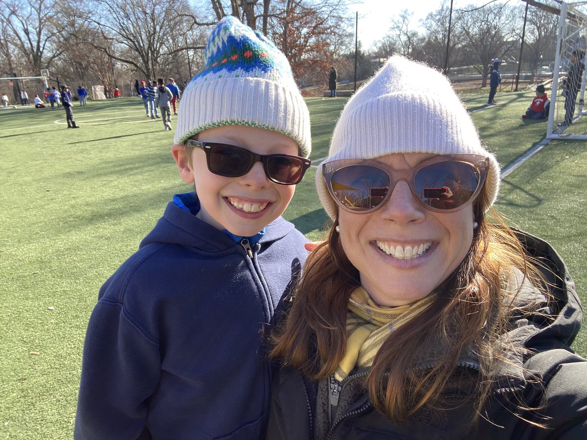I had recess and lunch duty today <a target='_blank' href='http://twitter.com/hearstes'>@hearstes</a>. It was so fun to hang with my boy and all his upper elem friends as the teachers had a well deserved holiday lunch together. <a target='_blank' href='https://t.co/yt0TOyOexO'>https://t.co/yt0TOyOexO</a>