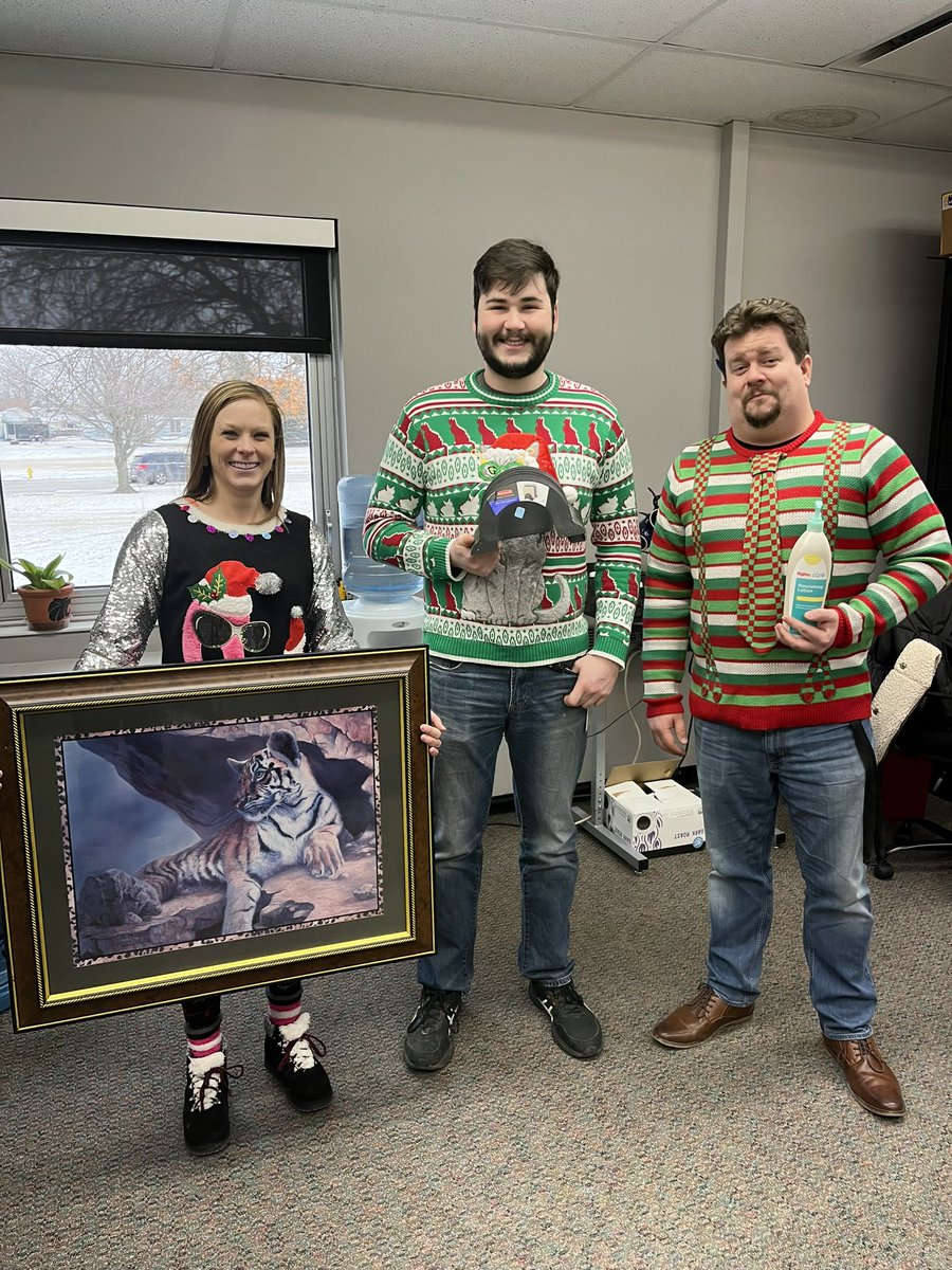 This year’s Staff contest: 
🥇 Mrs. Wolfe 
🥈 Mr. Watts
🥉 Mr. Backlin