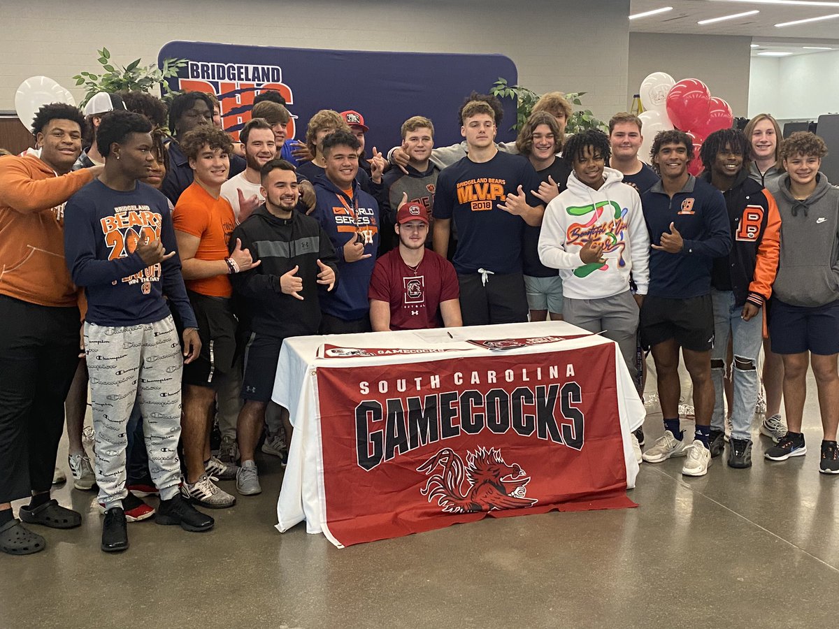 coach Raffield (@coachraffield) on Twitter photo Special day for <a href="/reidmikeska/">Reid Mikeska</a> and <a href="/BridgelandFB/">The Bridgeland Way</a> Another #Power5 Bear. #GamecockNation Special day for <a href="/reidmikeska/">Reid Mikeska</a> and <a href="/BridgelandFB/">The Bridgeland Way</a> Another #Power5 Bear. #GamecockNation