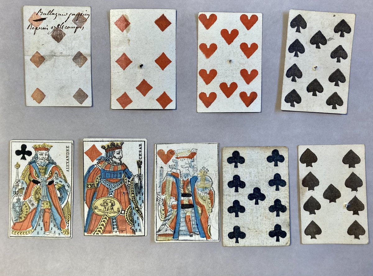 AneArchiviste's tweet photo. J’ai trouvé aujourd’hui dans mes fonds, dans une pochette d’#archives anciennes encore non classées, quelques #cartes à #jouer datant du 18e siècle, et qui n’étaient pas non plus utilisées pour jouer…1/2

 #viedarchiviste #archivesanciennes #trésordarchives https://t.co/ePKxXNImLL