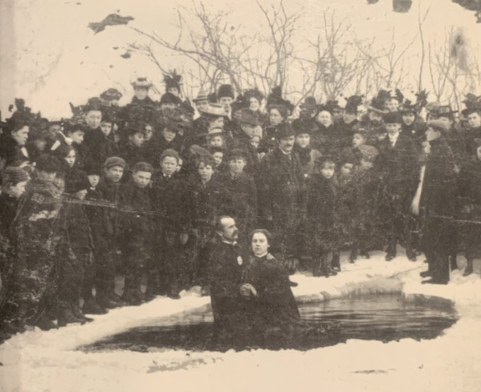 Garrett Kell ู (@pastorjgkell) on Twitter photo December 25, 1898: Grace Allen is baptized by Rev. H. Cosman in the congregation's presence after cutting out a hole in a FROZEN LAKE
December 25, 2022: Christians fight on Twitter about whether they should go to church on Christmas because it's on a Sunday
๐ธ: <a href="/Petty_France/">Petty France</a> December 25, 1898: Grace Allen is baptized by Rev. H. Cosman in the congregation's presence after cutting out a hole in a FROZEN LAKE
December 25, 2022: Christians fight on Twitter about whether they should go to church on Christmas because it's on a Sunday
๐ธ: <a href="/Petty_France/">Petty France</a>