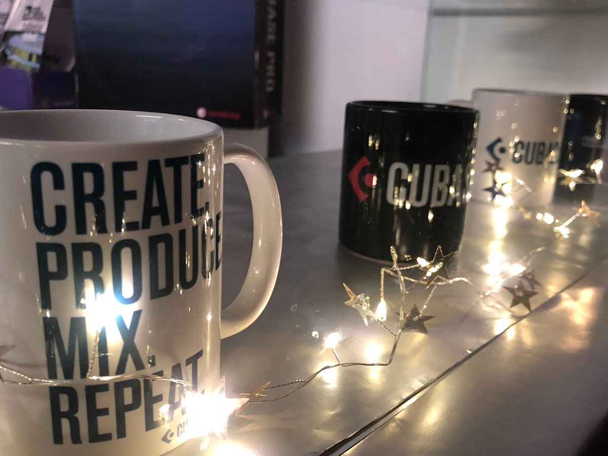 💥CREATE. PRODUCE. MIX. REPEAT.  🎚️🎛️🎚️ También en Navidad con Cubase.
·
·
·
·
#mrjam #bilbao #musica #musika #eskola #escuelademusica #clasesguitarra #clasespiano #clasescanto #clasesbateria #clasesbajo #deusto