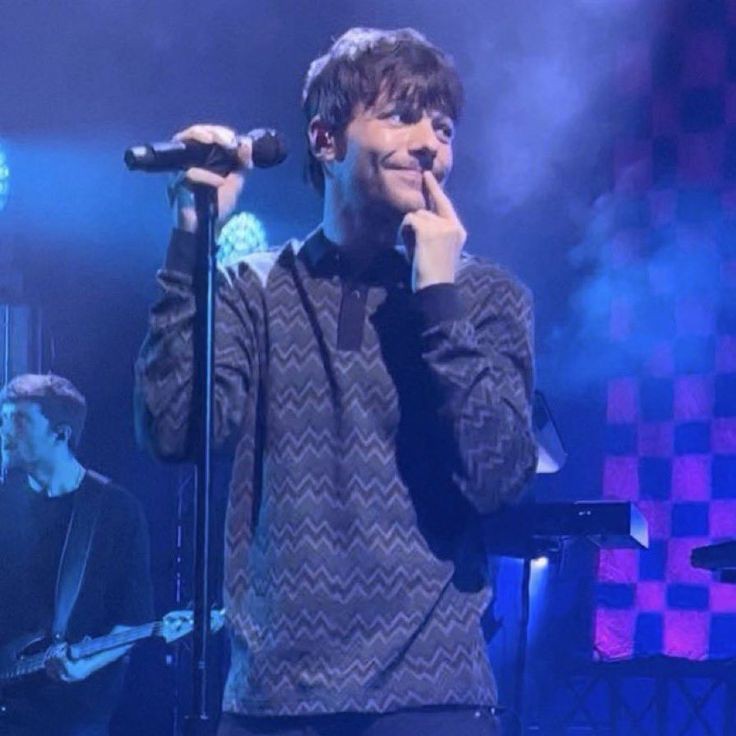 LOUISARCHlVE's tweet photo. https://t.co/TFoM37dlXq