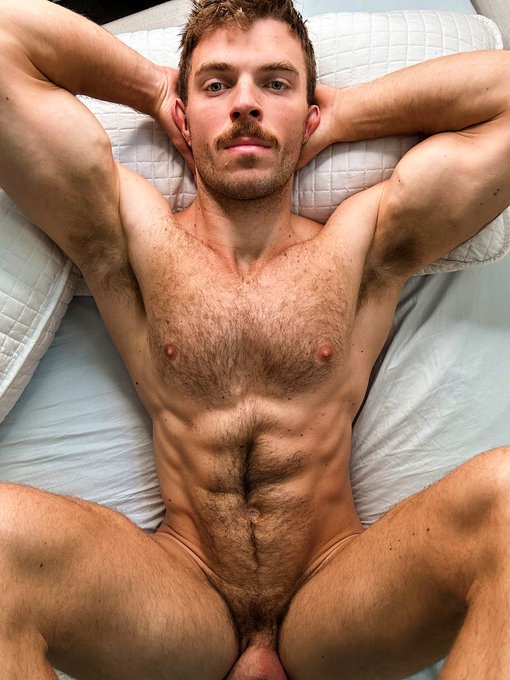 Mr Bradford - Staying hairy to keep you warm. https://t.co/ktmnI8uAK2