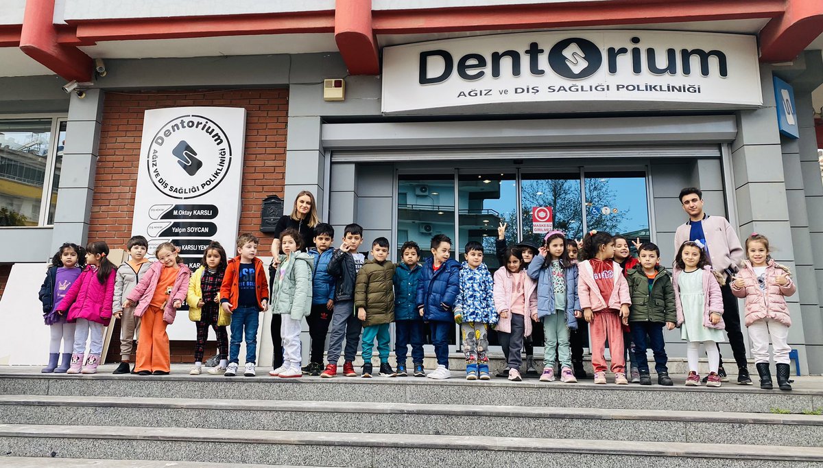 NazireEruslu's tweet photo. Okul dışı öğrenme gezimizde Dentorium Ağız Ve Diş Sağlığı Polikliniğine gittik . Tüm çocuklarınızın diş muayenesini yapan hocamıza ve geziyi düzenleyen @zehra8208 öğretmenimize teşekkür ederiz. @saglikbakanligi @Gaziantep_MEM @SehitkamilMEM @iBRAHMBABA @ulgenkunt20 https://t.co/KhoB0BP2sz