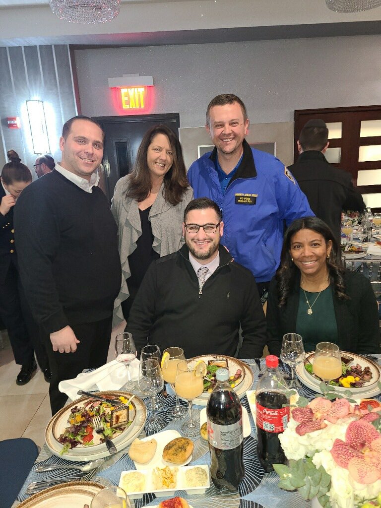 NYPD63Pct's tweet photo. We had a wonderful time celebrating #Hanukkah with @HatzolahMB & @NYPD69Pct in #MillBasin #Brooklyn https://t.co/xmKfKW6wkP
