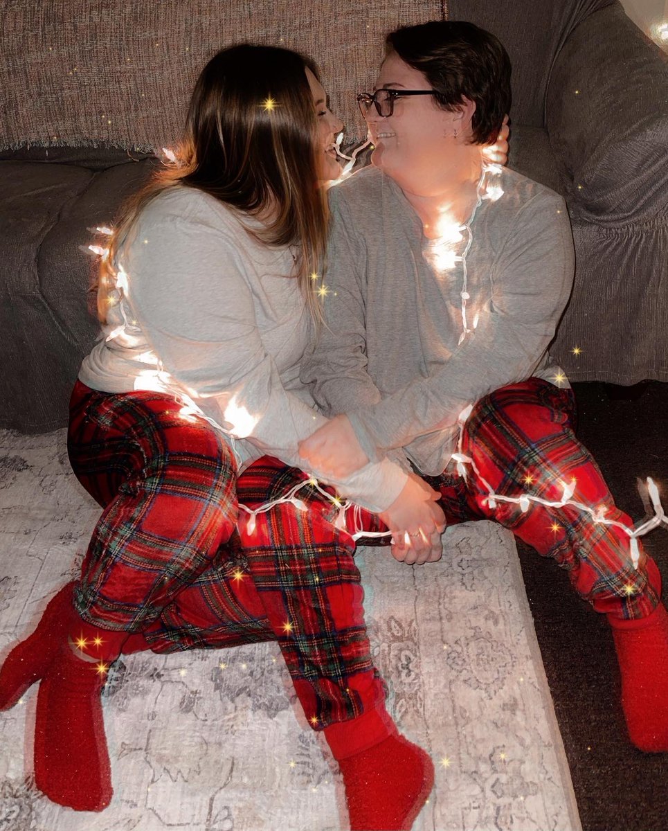 charper007's tweet image. I’m so wrapped up in you.🎁 LOVE.🤎

#OurFirstChristmas #ChaseNLiyah 😉