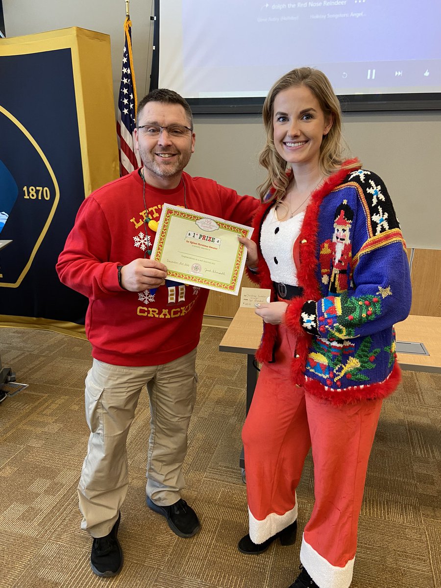 Happy Holidays from #DuluthsFinest🎅

Officer Dani Sauve won this years Ugly Sweater Contest. We want to see your ugly sweaters! Drop them in the comments 👇