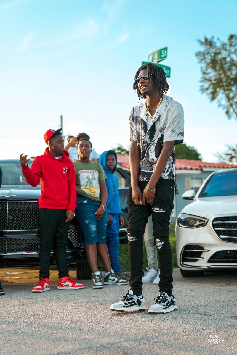 otpthelabel's tweet photo. SOTS 3️⃣ Dropping This Friday! @PerfectTiming30 
BTS Of Cover/Video Shoot 🔥🎥
📸: @bigshe580_
#OTPTheLabel 📲 #SOTS3 🎶 https://t.co/UyKCt4zZqO