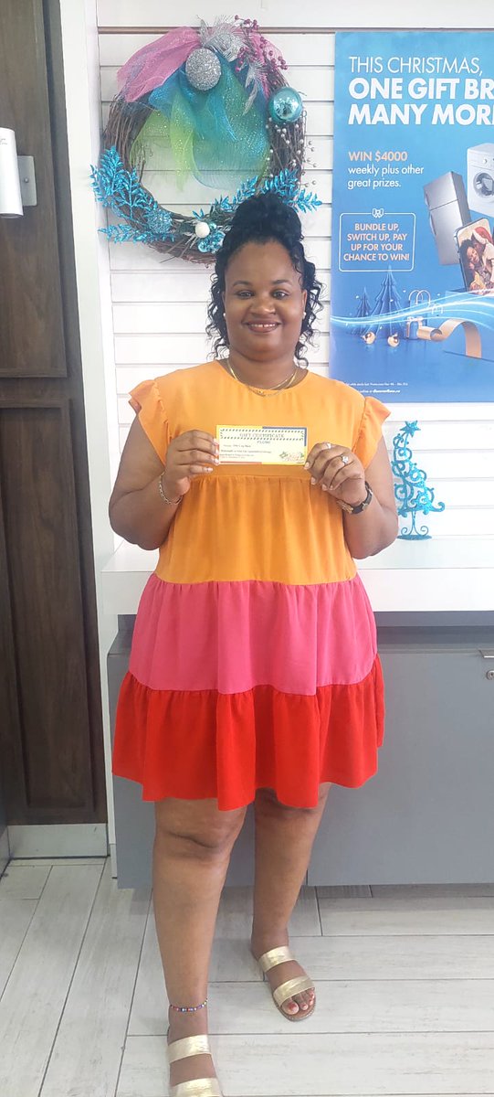 FLOWGrenada's tweet photo. Andrea Calliste signed up for cable, internet, postpaid and a prepaid service and won herself a ham voucher!
Congratulations Andrea 🙌 🥳
#ChristmaswithFlow #GetmorewithFlow https://t.co/6Nrmt205So