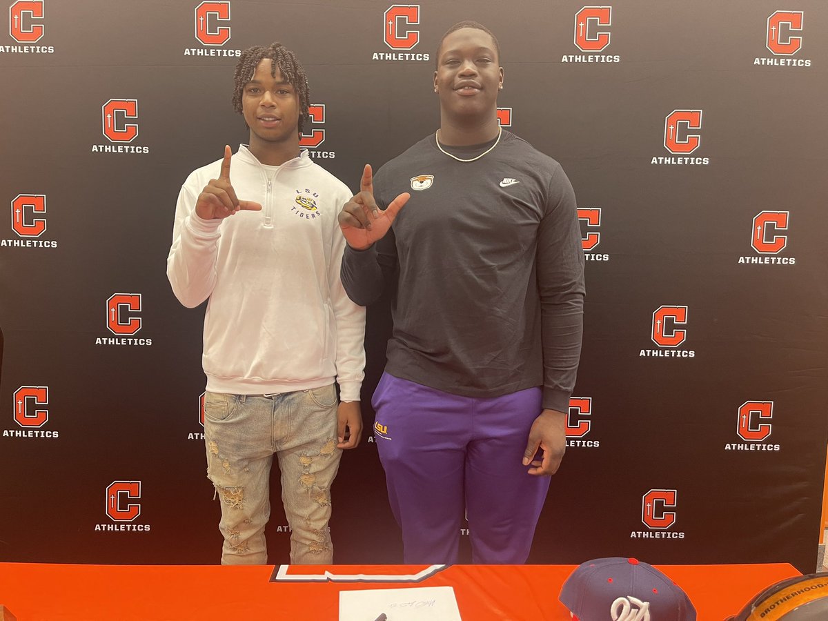 CHSBRAthletics's tweet photo. Bears to Tigers!!! Congrats @sampson_shelton and @Emeryjones50_ https://t.co/vpPatmtfH3
