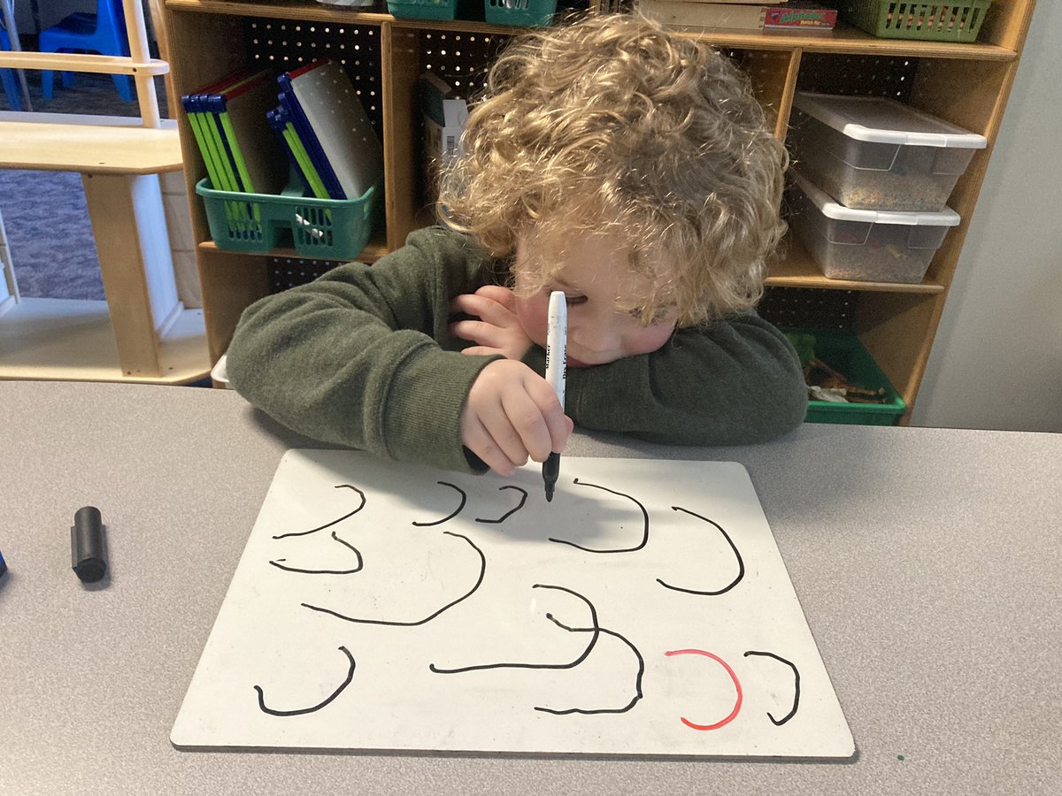earlyedsmith's tweet photo. PM PreK friends practicing letter formation #mursd #hpclough https://t.co/G9px6zYnZ7
