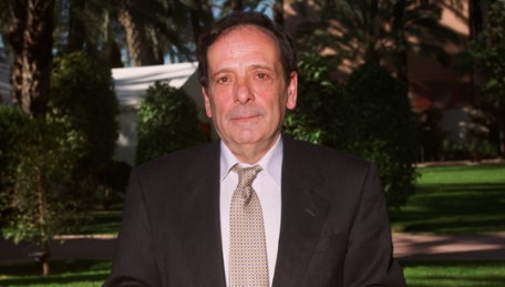 Hoy es un día triste para nuestro equipo y para toda la oftalmología debido al del fallecimiento del Dr. Carlos Cortés, muy querido y respetado por todos nuestros compañeros y que fue un gran jefe para el Instituto Oftálmico. #DEP