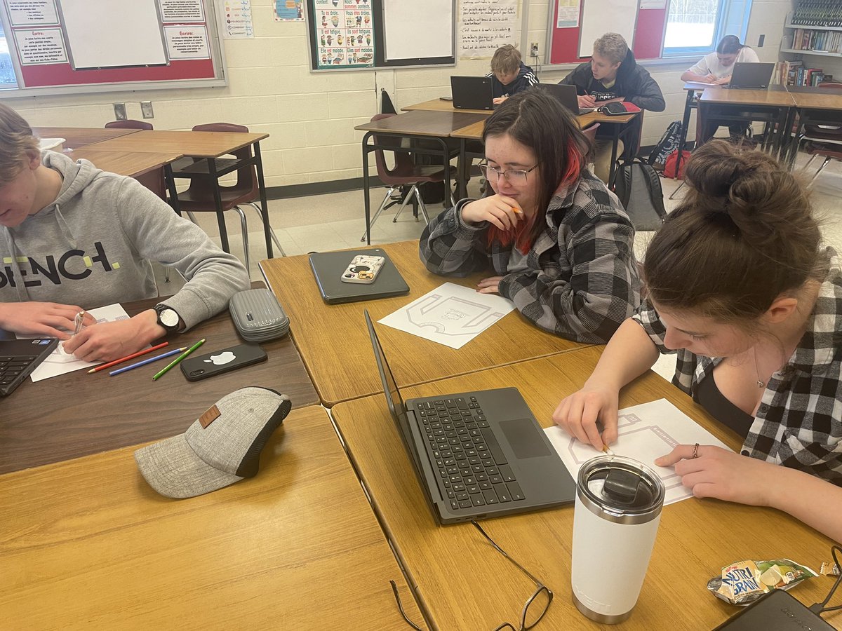 Mon pull moche! We are buying and selling our ugly sweaters in French! Authentic design and communication in Core French. <a href="/BGCDSB/">Bruce Grey Catholic</a>  <a href="/SHHSCrusaders/">Sacred Heart HS</a> #transformingfsl