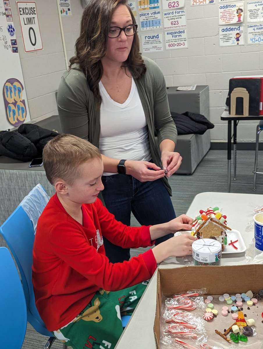 Bitz917's tweet photo. #goodhueschool https://t.co/fiMVyiVhwp