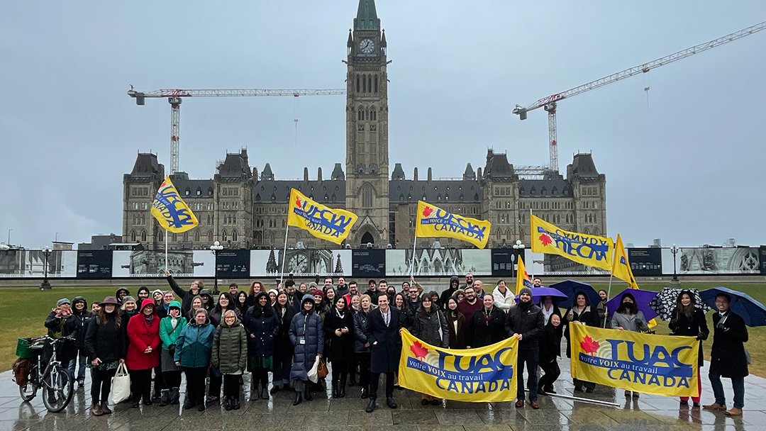 UFCW Local 232 members on Parliament Hill and across Canada are celebrating after winning significant wage gains and bonuses midway through their contract. Full story here: l.ufcw.ca/Local232
