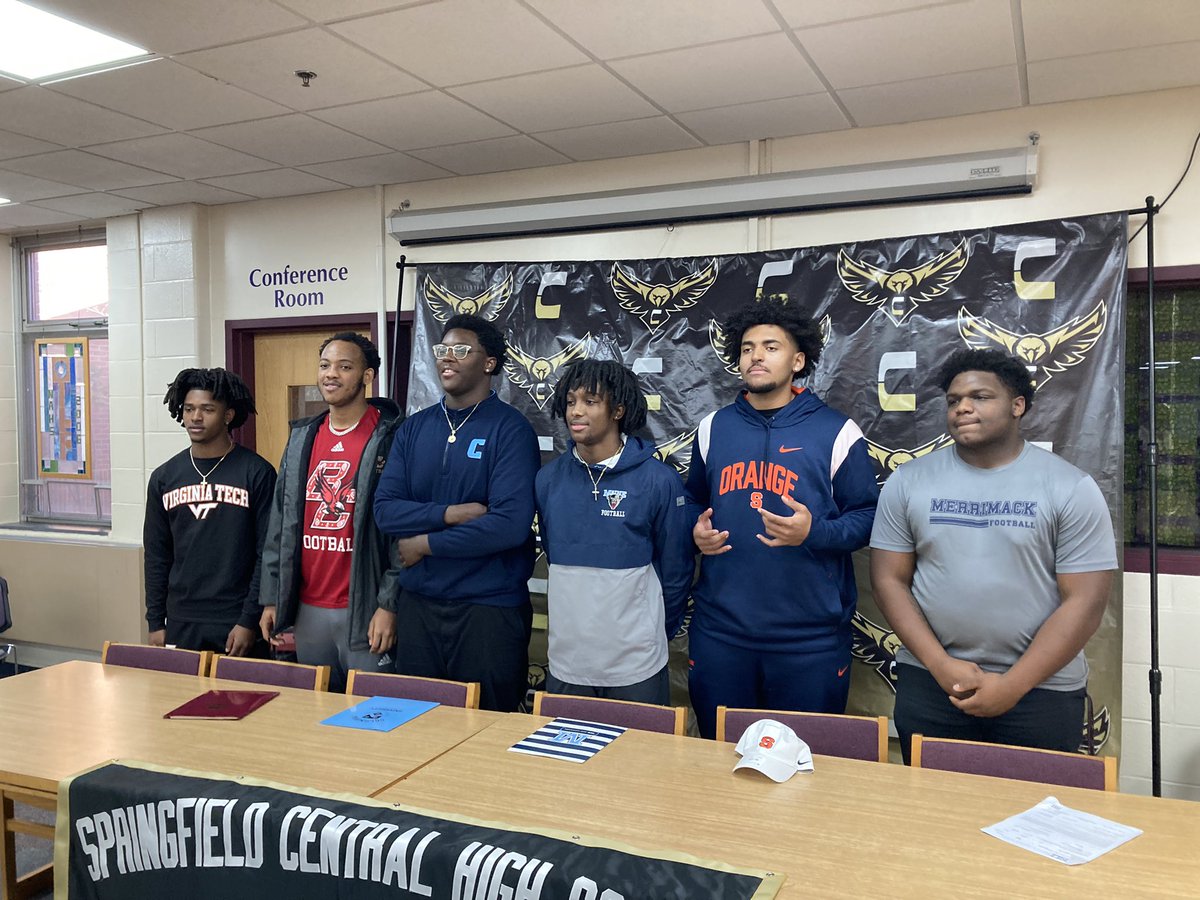 MSottileTV's tweet photo. National Signing Day ✍️

Six @CentralFB413 athletes signing NLIs to play D-I college football. @WMassNews

@WW3thefuture x @HokiesFB
@JosiahGriffin5 x @BCFootball
@jayden_bass x @CuseFootball
@KevinJackson9_ x @BlackBearsFB
@AhmariOwens x @CULionsFB
@BWarrick25 x @Merrimack_FB https://t.co/neOz1tInvX