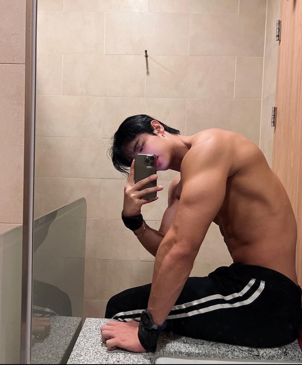 ᅟ ᅟ ᅟ ᅟ ᅟ ᅟ ᅟ ᅟ ᅟ ᅟ ᅟ ᅟ 
          𝐘ou be ، needıng α : bıg bōч 
    — あ ( ℓ𝖾𝗍 𝗆𝖾 𝖻𝖾 𝗒𝗈𝗎𝗋 𝖻𝗂𝗀 𝖻𝗈𝗒
ᅟ ᅟ ᅟ ᅟ ᅟ ᅟ ᅟ ᅟ ᅟ ᅟ ᅟ ᅟ