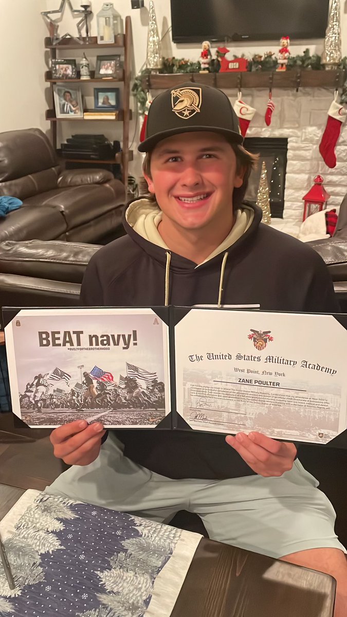 It’s official! <a href="/CoachJeffMonken/">Jeff Monken</a> <a href="/CoachSaturnio/">Sean Saturnio</a> <a href="/CoachJohnLoose/">John Loose</a> <a href="/ArmyWP_Football/">Army Football</a> <a href="/goblackknights/">#GoBlackKnights</a>