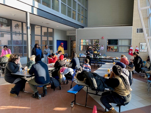 Portage Trail Community School (@portagetrailcs) on Twitter photo So wonderful to be laughing, talking and sharing with our school community this morning. #snackandchat #parentsaspartners #tdsb
<a href="/kwamelennon/">Kwame Lennon</a> So wonderful to be laughing, talking and sharing with our school community this morning. #snackandchat #parentsaspartners #tdsb
<a href="/kwamelennon/">Kwame Lennon</a>