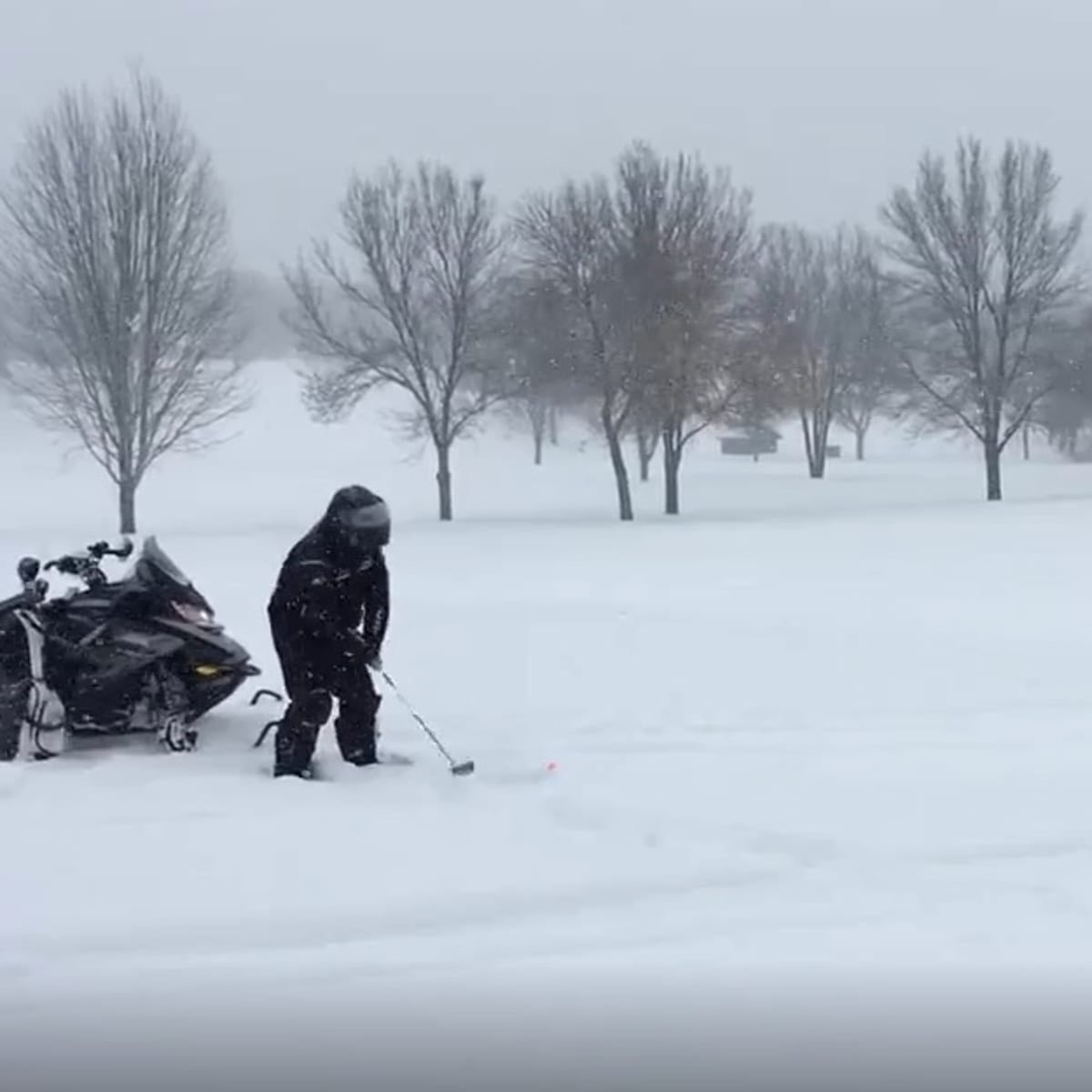 golfzooks's tweet photo. The weather is about to get wacky this weekend. Stay warm out there, everybody! #golfzooks #christmasgolf #holidayseason #bombcyclone https://t.co/6uvp6M4YTP