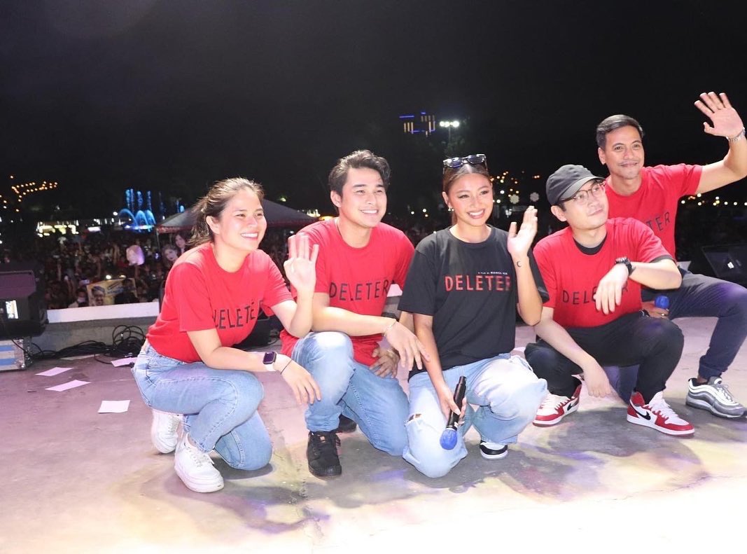 x01_mer's tweet photo. BALIK SAYA METRO MANILA FILM FESTIVAL 2022
Disyembre 21, 2022 (Wednesday)
4:00PM - 8:00PM
#mmff2022baliksaya #MMFF2022 #ParadeOfStars #nadinelustre 📷Vladimir Estocado, FPPI (12/21/2022) https://t.co/yhs2z10BJV