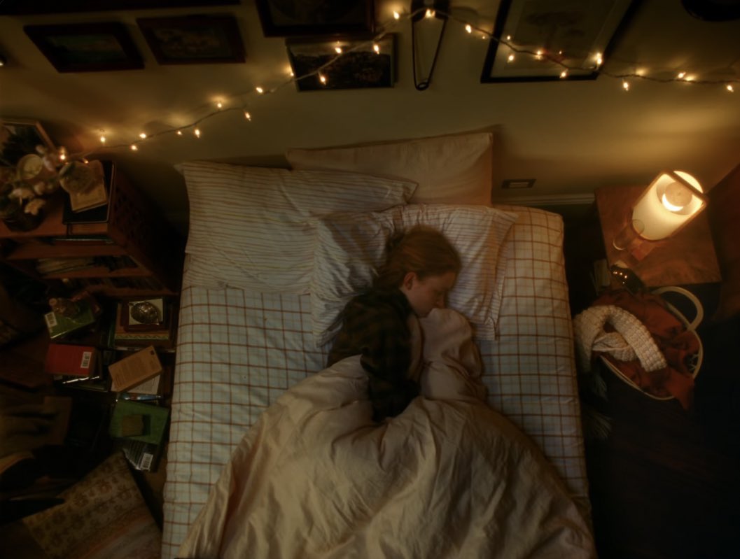 FilmUpdates's tweet photo. Taylor Swift’s ‘All Too Well: The Short Film’ has been snubbed from the Oscars shortlist for Best Live-Action Short Film. https://t.co/hroU6D96Ef