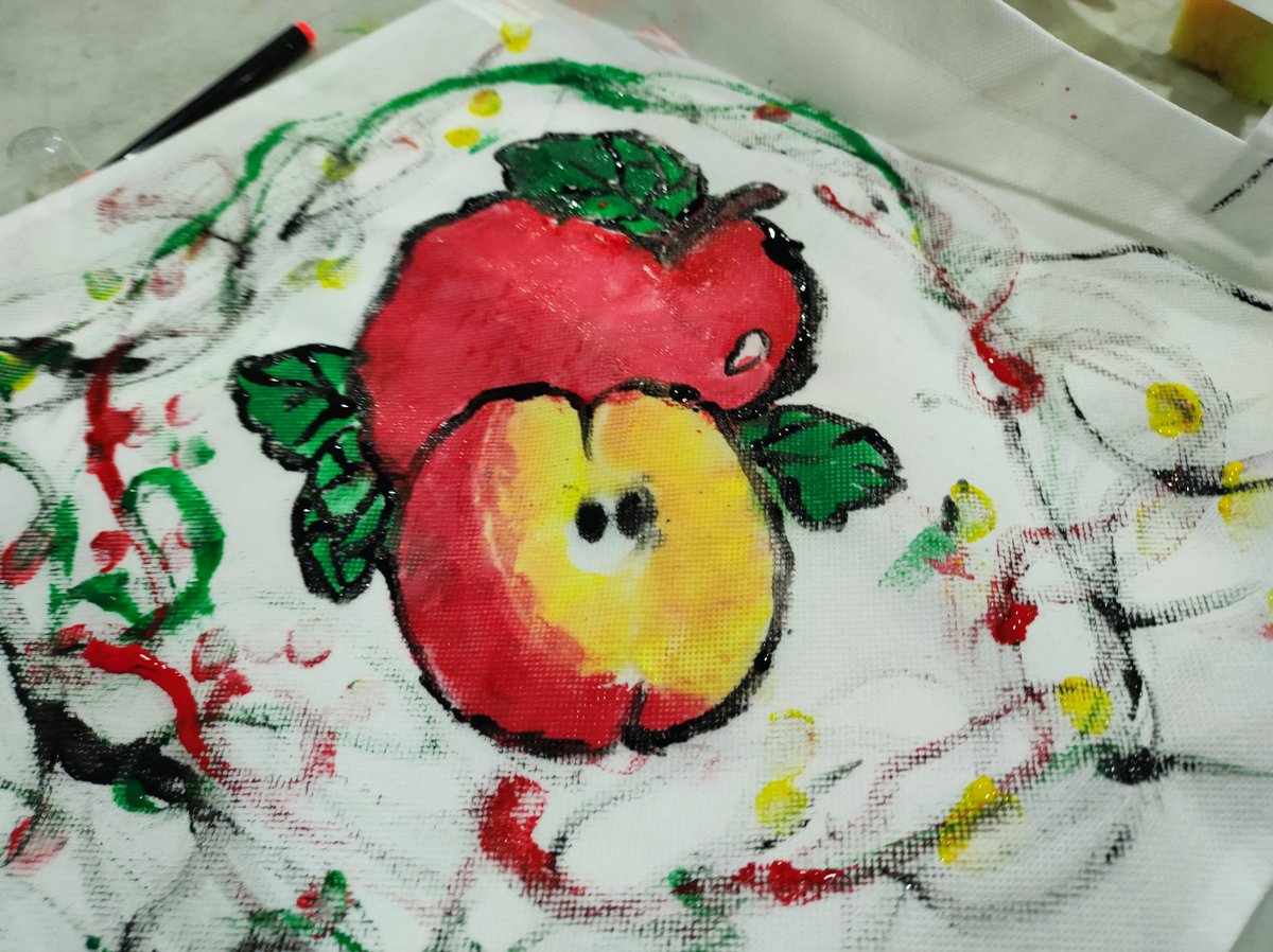 A2ndvoiceCic's tweet image. Brilliant art session with @unique2creation  #HAF2022 @educationgovuk @wandbc @WBCYouthService @Sibs_uk 

#sibs #hafprogram #autism #send 

2 more days at Tooting Leisure Centre the last day at @TootingBalhamSC 1 to 5pm.

Free for children eligible for free school meals #autism