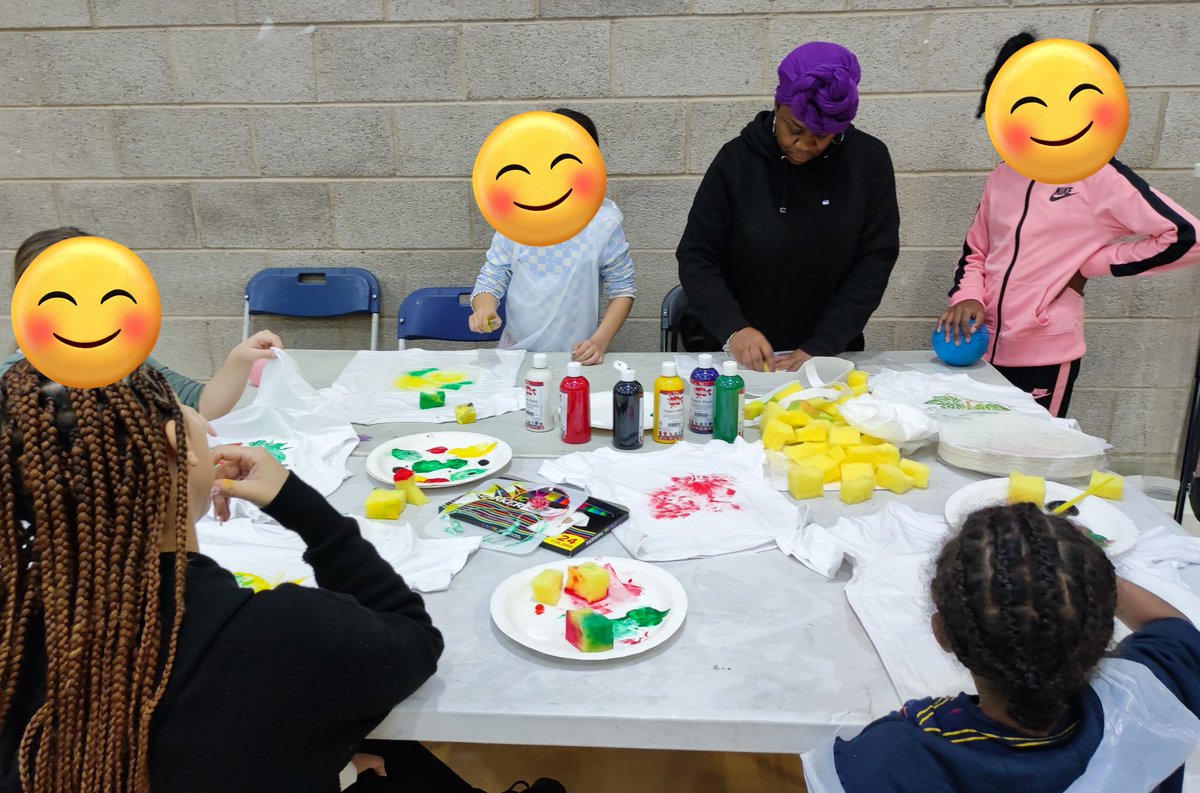 A2ndvoiceCic's tweet image. Brilliant art session with @unique2creation  #HAF2022 @educationgovuk @wandbc @WBCYouthService @Sibs_uk 

#sibs #hafprogram #autism #send 

2 more days at Tooting Leisure Centre the last day at @TootingBalhamSC 1 to 5pm.

Free for children eligible for free school meals #autism