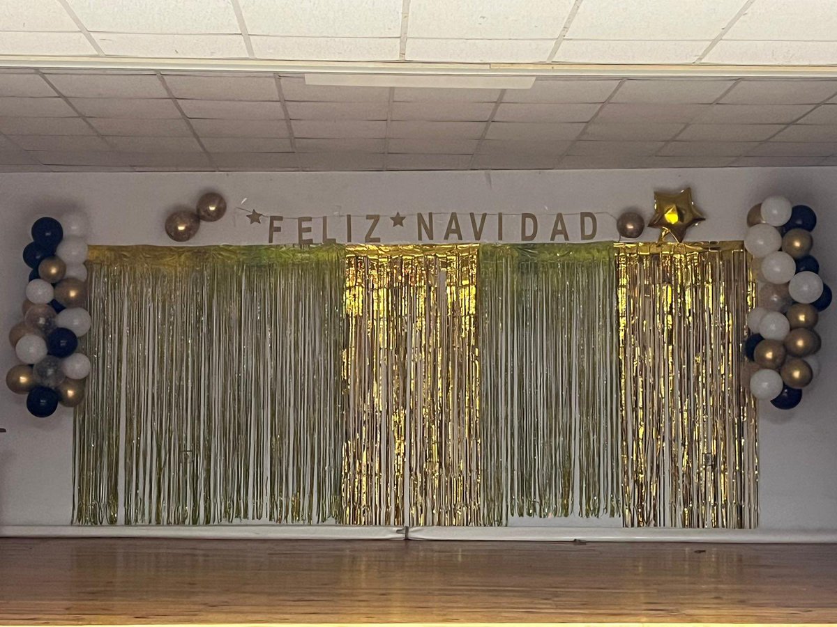 CEIP_Maximino's tweet photo. Que mañana toca más magia y mucha marcha en el Salón de la Peña de Gumiel de Izán 👇🏾👇🏾 https://t.co/BaqxjwXMUL