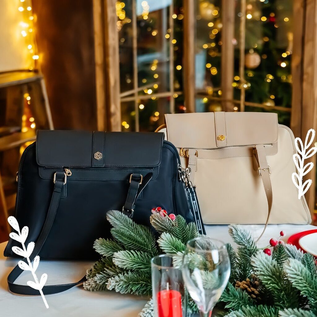 Spark and shine, it’s Christmastime!🎄
Make room under the tree for
#NordaceLeidenSmartDuffelBag.
Perfect gift for you or the friend who is always on the road.

#nordace