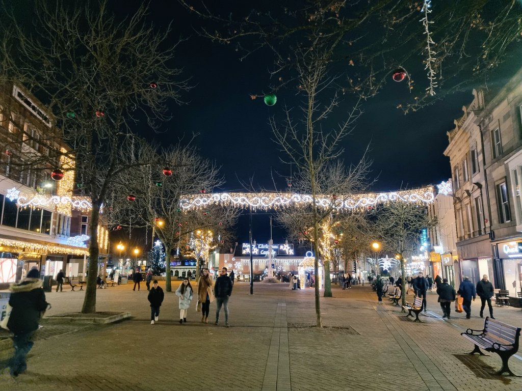 Last onsite council vist of 2022. Carlisle at Christmas, looking lurvly...