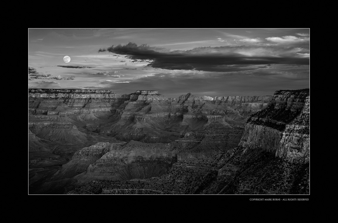 MarkBurns77's tweet photo. Today is the Winter Solstice... and I wanted to revisit my photograph 'Winter Solstice Moon' made on December 21, 2018 at the Grand Canyon. This will be on display soon in my upcoming #photography exhibition at @pearlfinchermfa. #blackandwhitephotography #landscapephotography https://t.co/hJLT8Cbn82