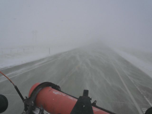 SouthDakotaDOT's tweet image. Wind speed continues to increase throughout the day on Wednesday, Dec. 21, 2022, causing snow squalls and blizzard like conditions across much of South Dakota. 

No Travel Advisories are being added across the state. For the latest, please visit htttps://sd511.org or dial 511.