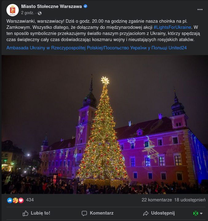 XRPolska's tweet photo. Czyżbyśmy zainspirowali @warszawa naszą niedzielną akcją z wyłączeniem oświetlenia choinki - która również miała pokazać solidarność z Ukrainą? #LightsForUkraine https://t.co/VujKxvMef6