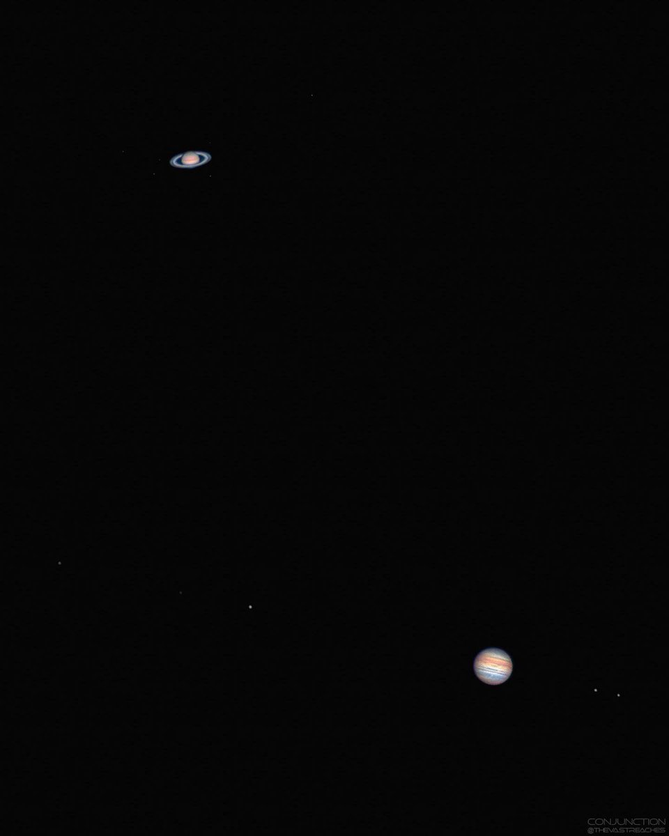 TheVastReaches's tweet photo. Two years (and one day) ago, I was frantically setting up my telescope and cameras to capture a once in a lifetime event.

This is a throwback look at the Great Conjunction of Jupiter and Saturn in 2020. https://t.co/Xj1snDwp6Y