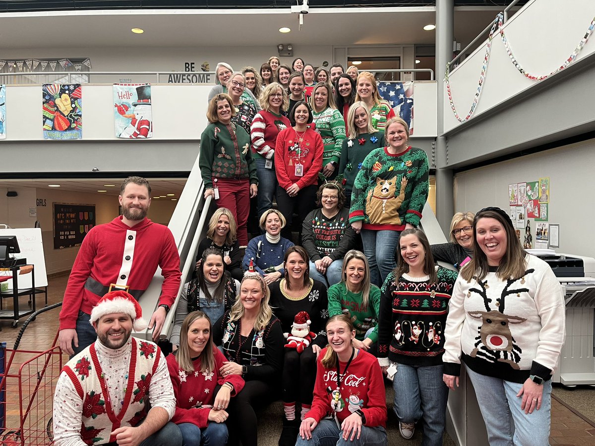 From all of us…to all of you…Happy Holidays!  See you in 2023!  #BellflowerWay <a href="/BellflowerPTA/">Bellflower PTA</a>