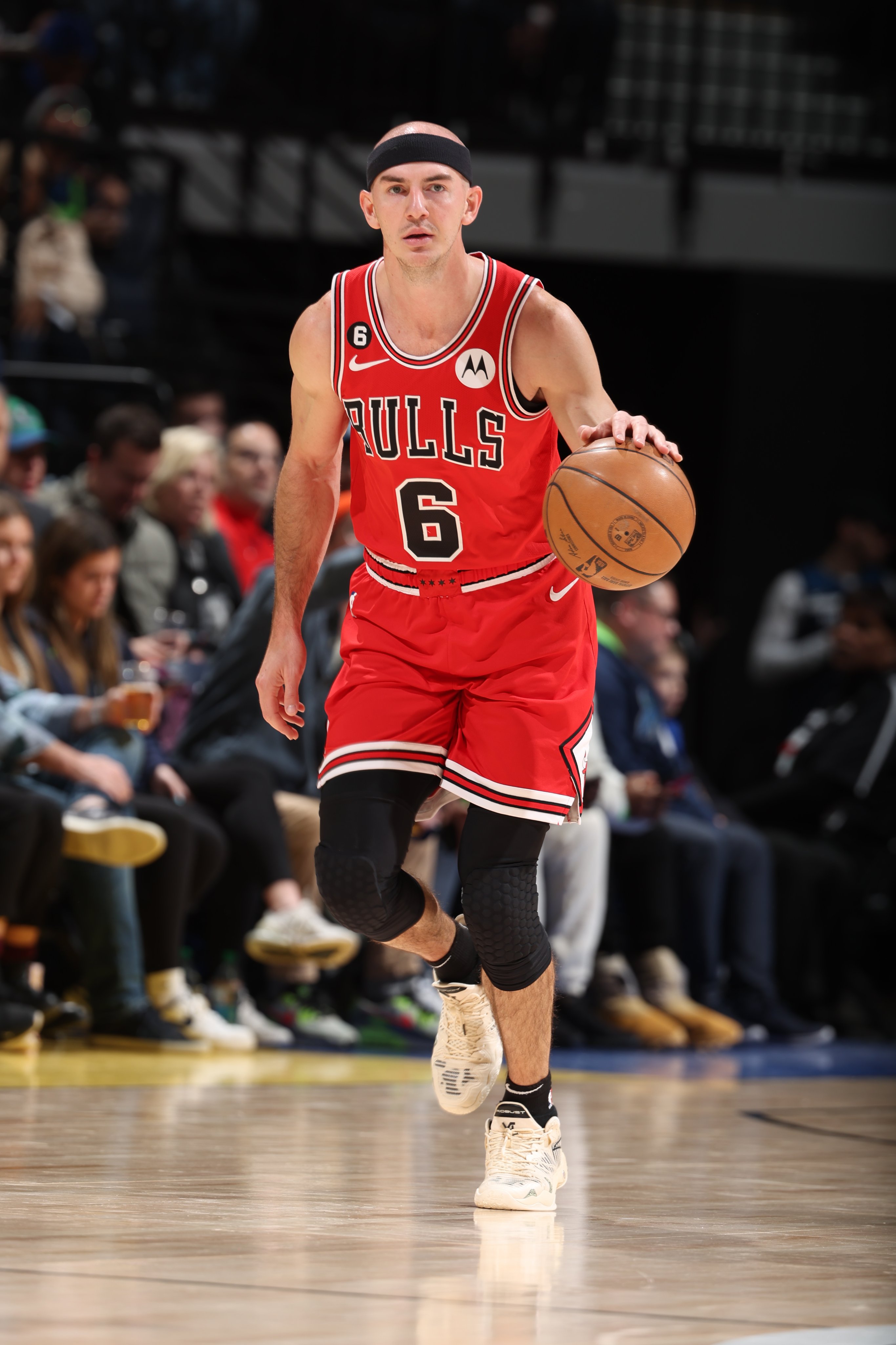 Congratulations to Alex Caruso being the last Bull to wear #6. :  r/chicagobulls