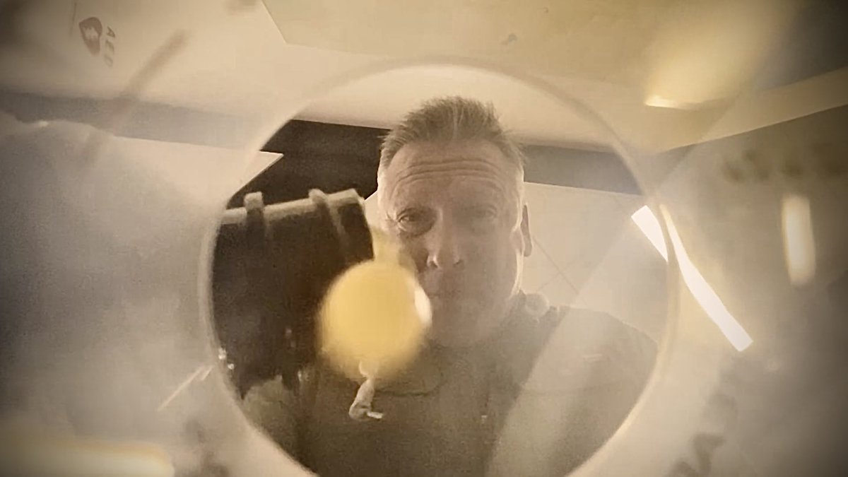 LittleJoeTV's tweet photo. All the drip.
The NyQuil cup isn’t very see-through. @nbcsandiego @nppa #MMJHugLife #NoMicFlags #NoStickMics https://t.co/S0n5LvA4ax