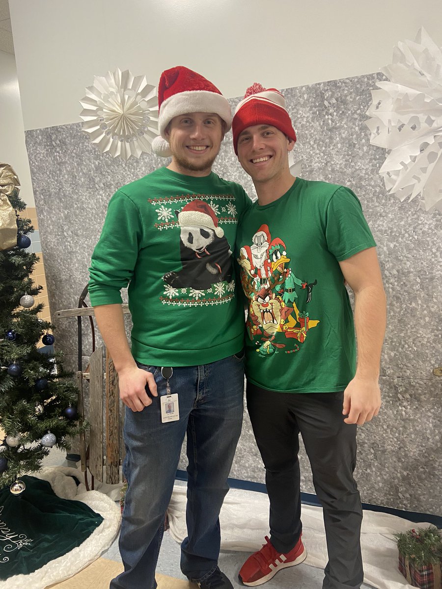 LWYReading's tweet photo. More Lincolnway spirit https://t.co/iOkwcQ3SVO