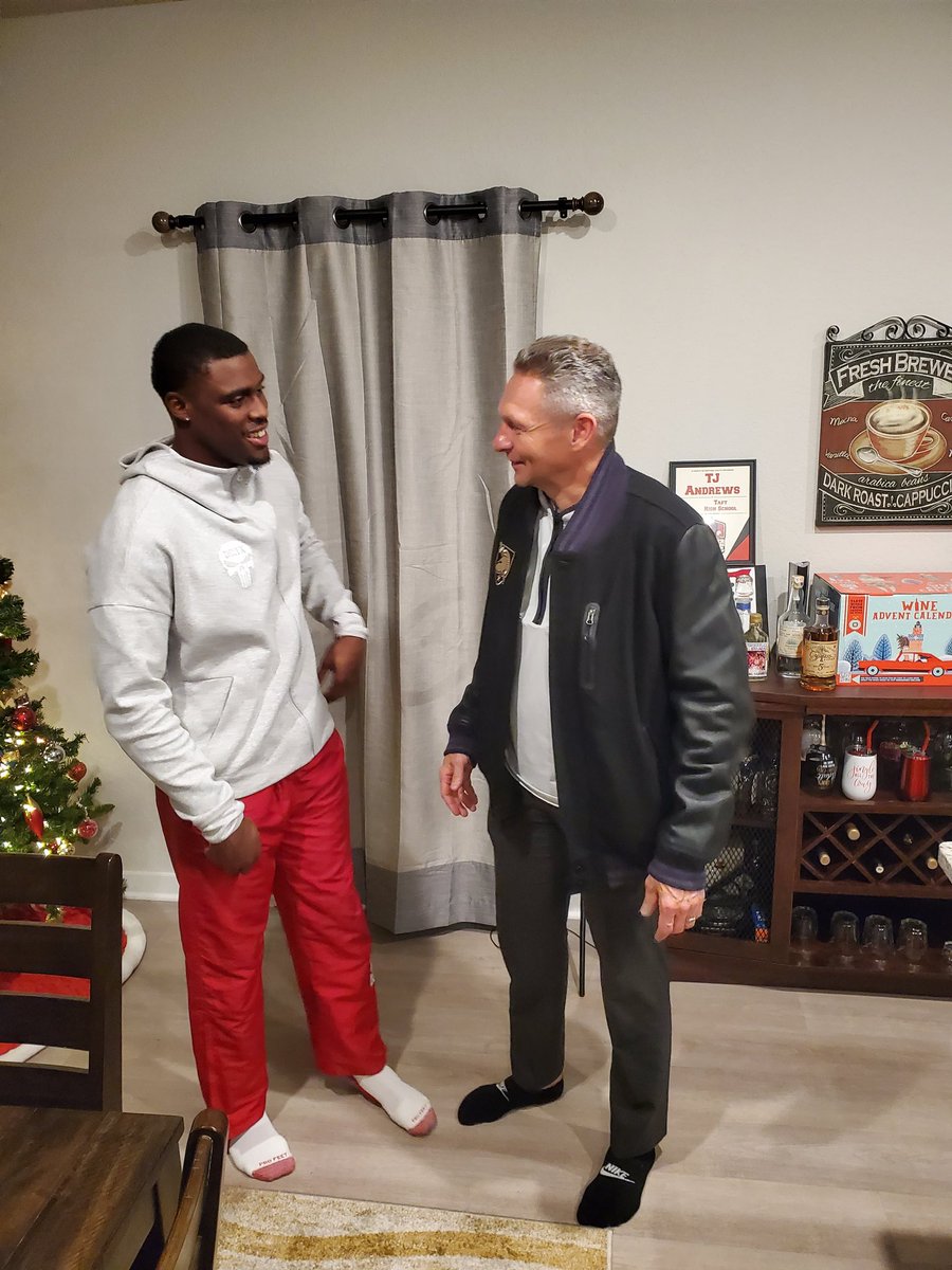 TDASr3's tweet photo. @ArmyWP_Football @CoachJeffMonken sealed the deal after this night!!! https://t.co/gOmmT4eaCM