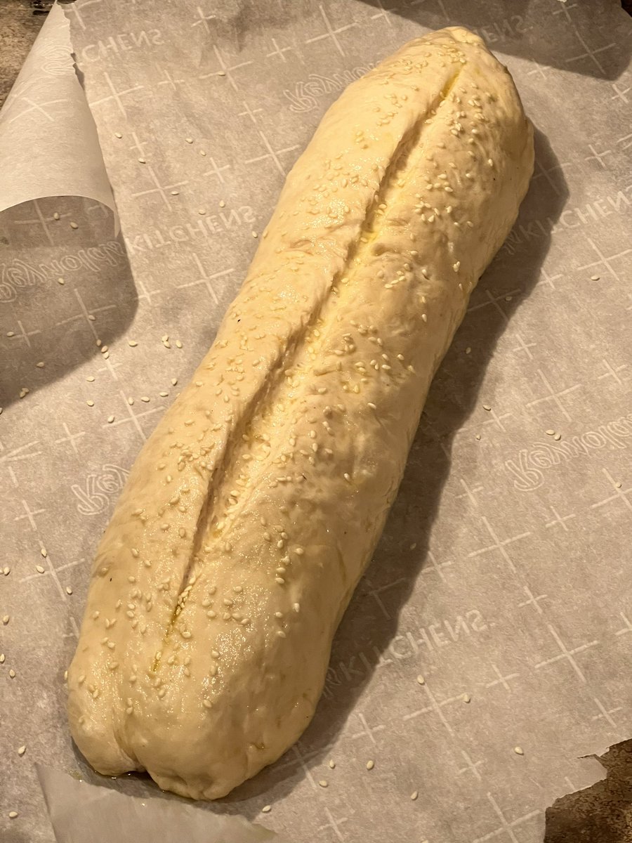 JimmRet's tweet image. My first time making Italian bread, and it split open way more than I thought it would￼. #ItalianBread #baking #homemade