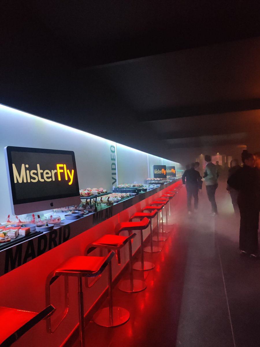 HugoOrtizDubon's tweet photo. Tuvimos la oportunidad de participar del evento "10 aniversario de MisterFly y Air Europa", en el marco de la iniciativa "Visit Latin America".
#AirEuropa #MisterFly #DiplomaciaComercial #Surfcity #TurismoElSalvador https://t.co/6WfXFinBX2