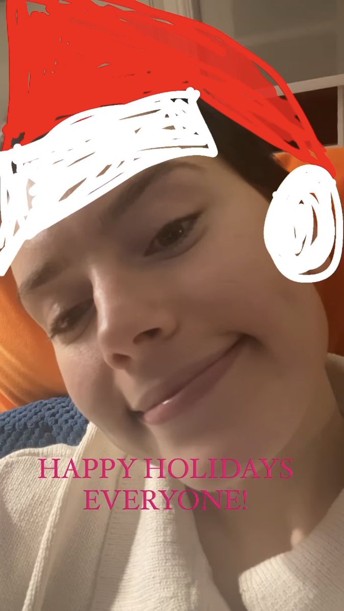📸| Daisy Ridley via Instagram.
'Boas Festas a todos'