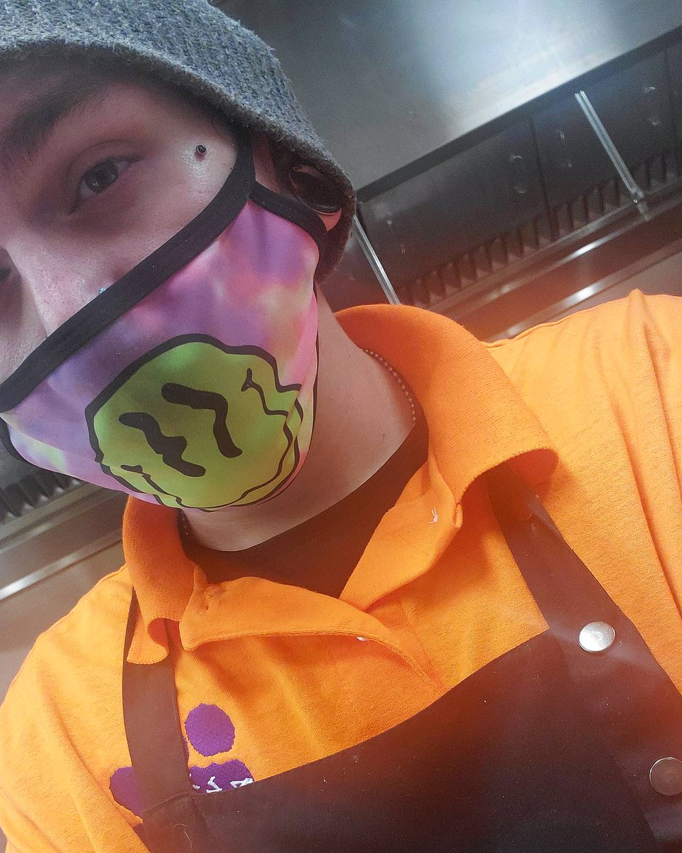 Ostrich_Viking's tweet photo. @anything4views Cooking for the caretakers at the wild animal sanctuary 🧡 https://t.co/CONeGA8WEC https://t.co/WHWoo73jI4