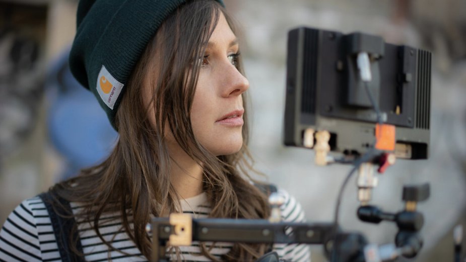 .<a href="/FarmLeague/">Farm League</a> director Taimi Arvidson on her path to directing, why she tries to avoid exposition where possible, and bringing a documentarian’s touch to her projects hubs.la/Q01wm29Q0