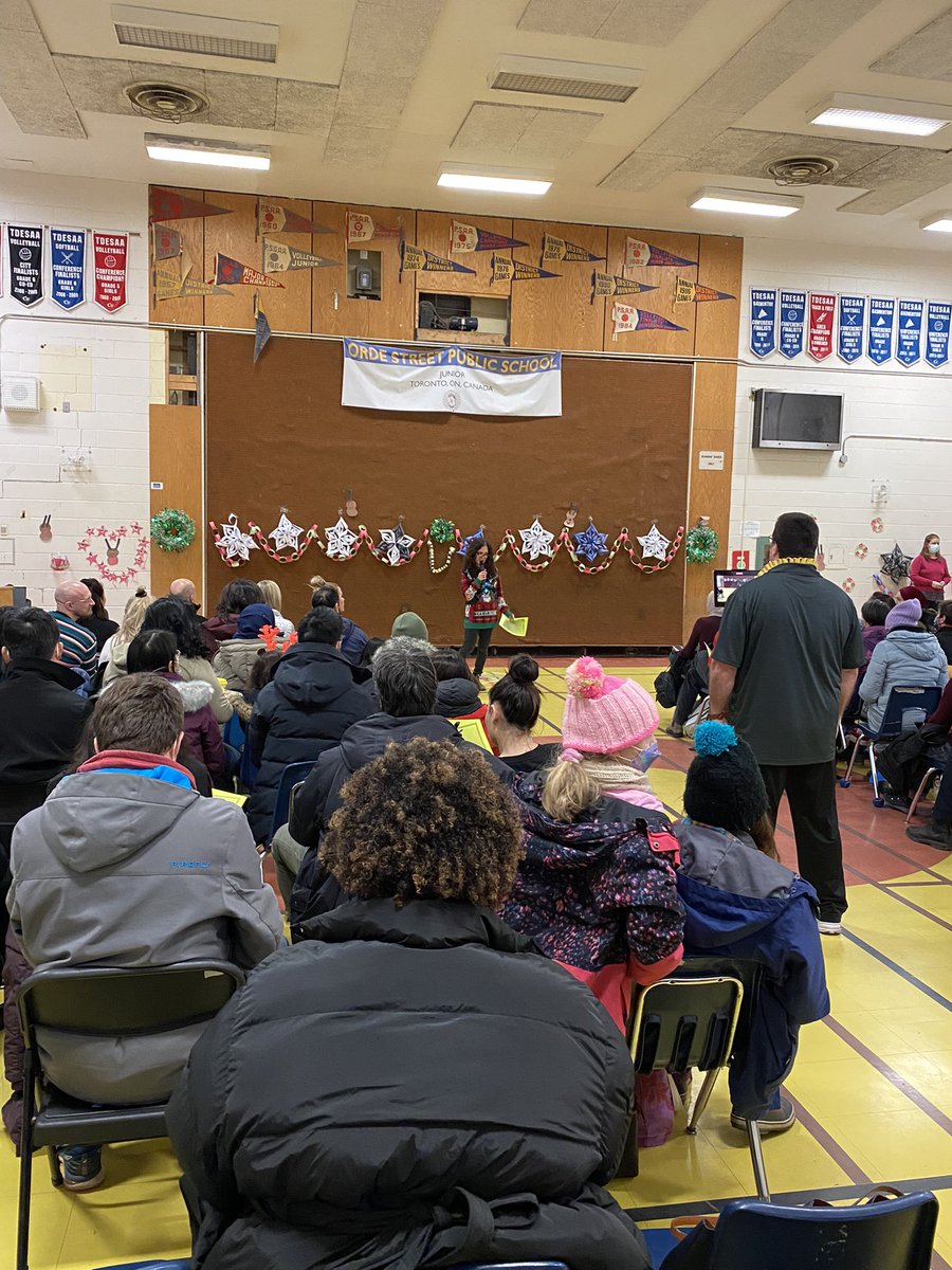 OrdePublic's tweet photo. It is festive holiday time and with that Orde had its holiday concert celebrating the joys of the season. Thank you kindergarten team and Ms. Quintal and her staff team. https://t.co/oSojf4zo5c