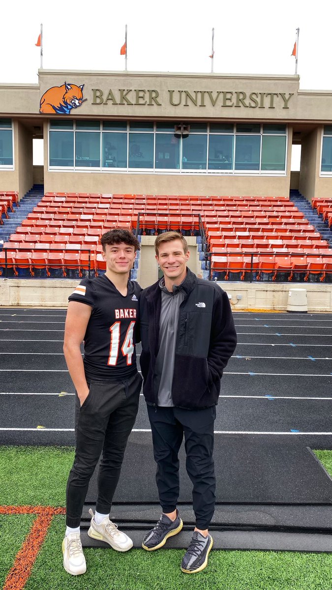 ZaneHall_'s tweet photo. Blessed to receive an offer from Baker University!⚫️🟠 @BakerU_Football @RonLitchfield @natep_28 @Coach__Bennett @CoachRuss85 @JasonThoren @osffbc #BUon2 https://t.co/D03h5B7D9o